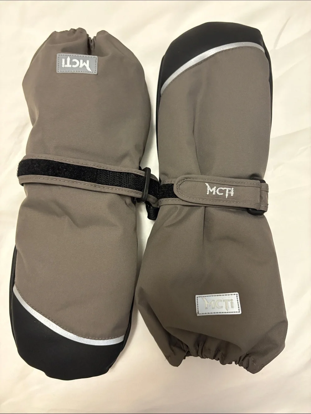 XS Waterproof gray & black Winter Mittens reflective NWOT